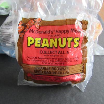 Lot 419: Lot of Older McDonalds Premium Toys, Beanies, Charlie Brown, More