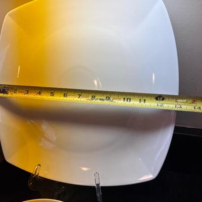 6 Pc. Lot White Geometric Dinnerware - Schonwald, Royal Doulton