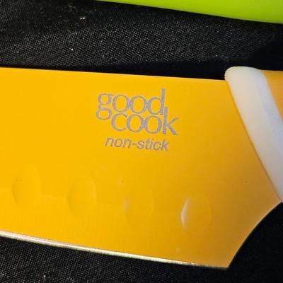 Cuisinart Accessories, Tomodachi Knives and More (K-DR)