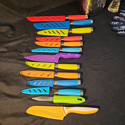 Cuisinart Accessories, Tomodachi Knives and More (K-DR)