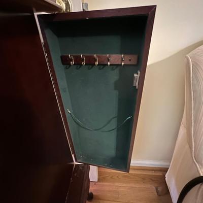 Jewelry Dresser & Hanging Cabinet (PC-RG)