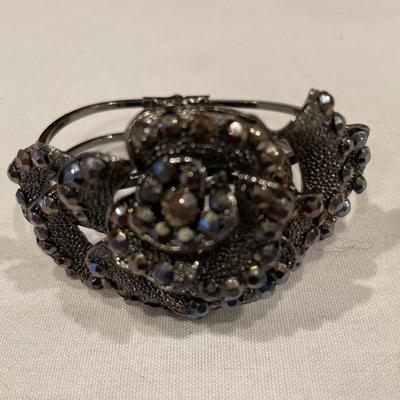 Black metal bracelet