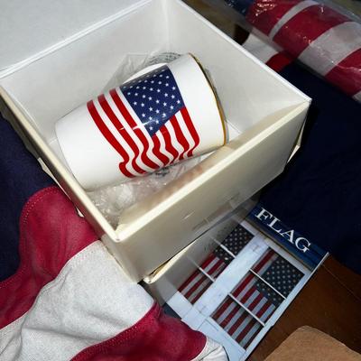 N1462 American Flags Lot