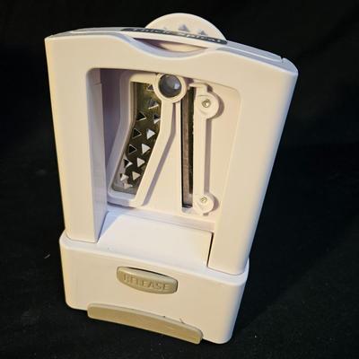 Farberware Air Fryer, Sunbeam Bread Maker and More (K-DW)