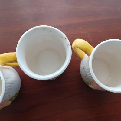 4 vintage mushroom mugs