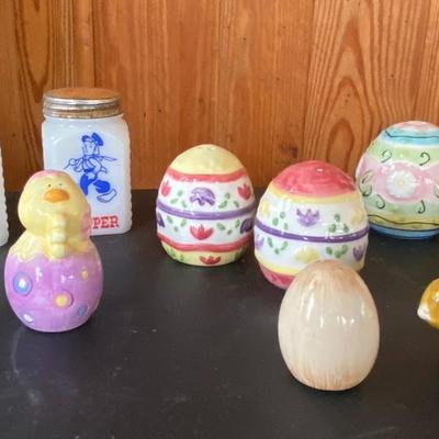 Easter Salt and Pepper Shakers Lot