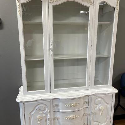 White French provincial style hutch