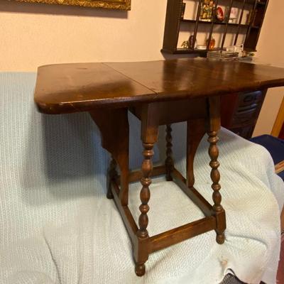 Wooden End Table with Leaf