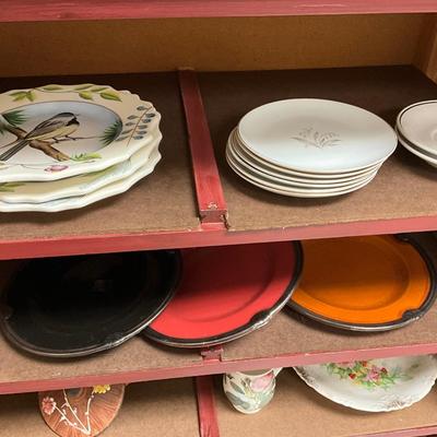 Red Shelf and plate Lot