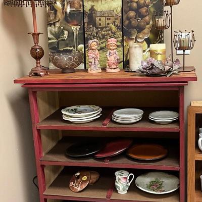 Red Shelf and plate Lot