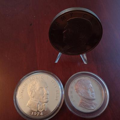 3 large franklin mint collector coins
