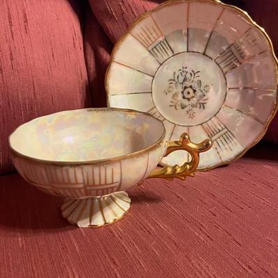 Tea Cups and Saucers Lot