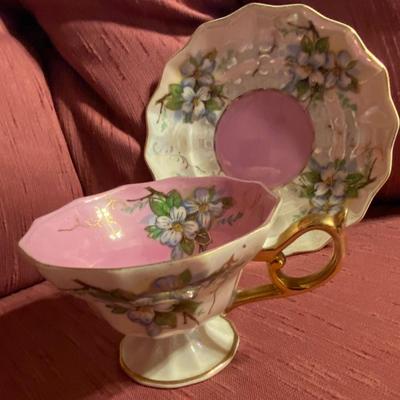 Tea Cups and Saucers Lot