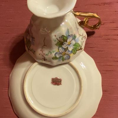 Tea Cups and Saucers Lot