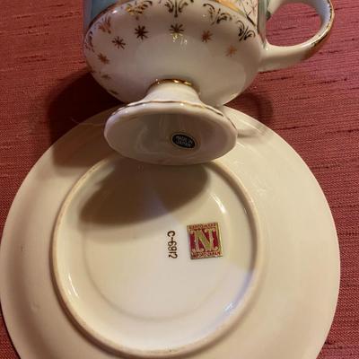 Tea Cups and Saucers Lot