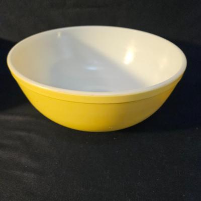 Vintage Pyrex, FireKing and Glassbake Bowls (K-DW)