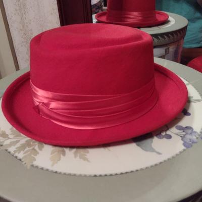 Collection of Ladies Hats and Hat Boxes (#2)