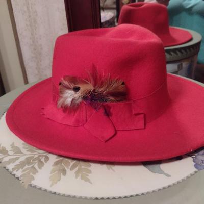 Collection of Ladies Hats and Hat Boxes (#2)