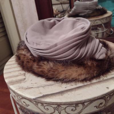 Collection of Ladies Hats and Hat Boxes (#5)