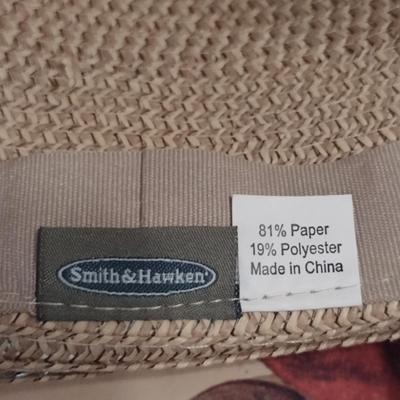 Collection of Ladies Hats and Hat Boxes (#6)