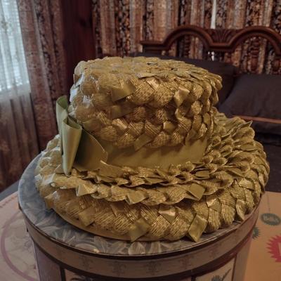 Collection of Ladies Hats and Hat Boxes (#8)