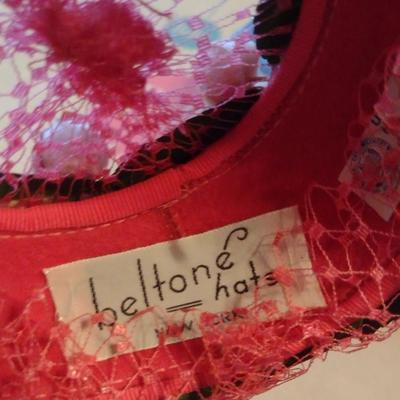 Collection of Ladies Hats and Hat Boxes (#8)