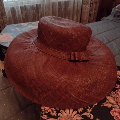 Collection of Ladies Hats and Hat Boxes (#9- 4 Boxes)