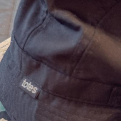 Collection of Ladies Hats and Hat Boxes (#9- 4 Boxes)