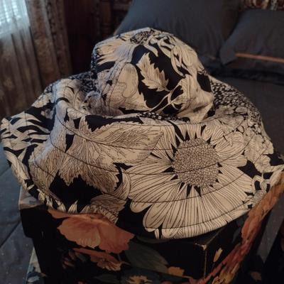 Collection of Ladies Hats and Hat Boxes (#9- 4 Boxes)