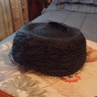 Collection of Ladies Hats and Hat Boxes (#10- 4 Boxes)