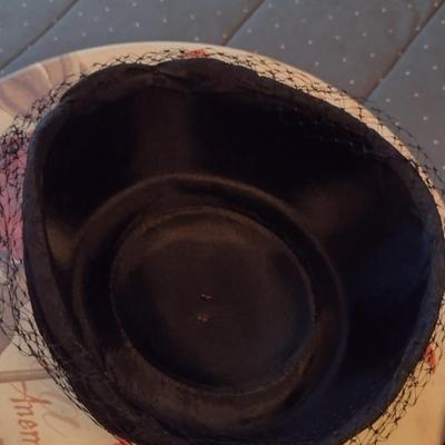 Collection of Ladies Hats and Hat Boxes (#10- 4 Boxes)