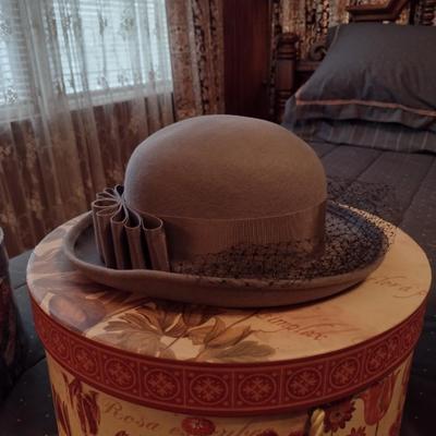 Collection of Ladies Hats and Hat Boxes (#10- 4 Boxes)