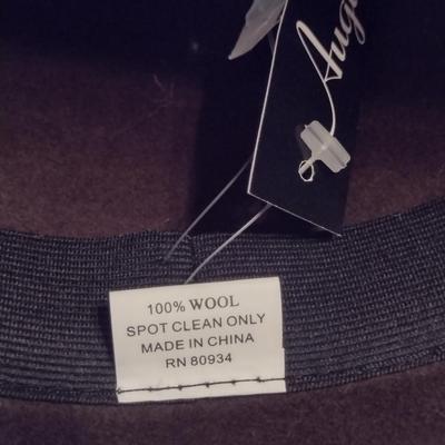 Collection of Ladies Hats and Hat Boxes (#10- 4 Boxes)