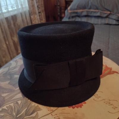 Collection of Ladies Hats and Hat Boxes (#10- 4 Boxes)