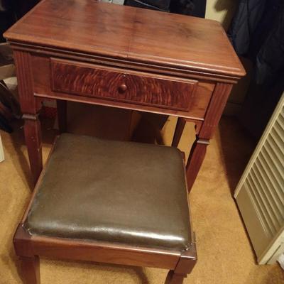 Vintage Singer Sewing Machine with Cabinet and Bench