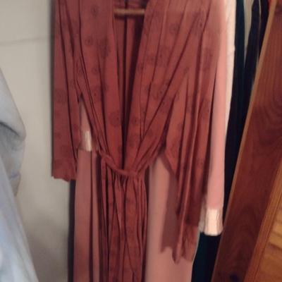 Collection of Ladies Clothing and Shoes (C)