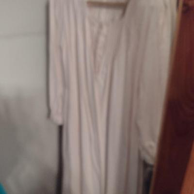 Collection of Ladies Clothing and Shoes (C)