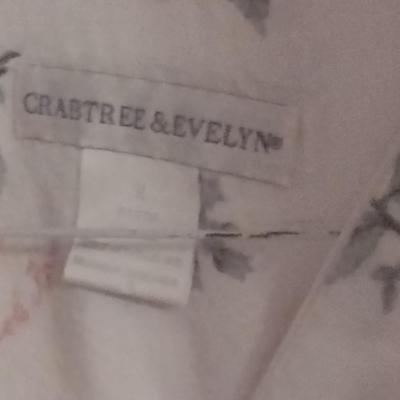 Collection of Ladies Clothing and Shoes (C)