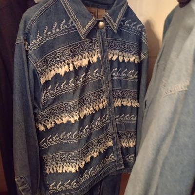 Collection of Ladies Clothing and Shoes (C)