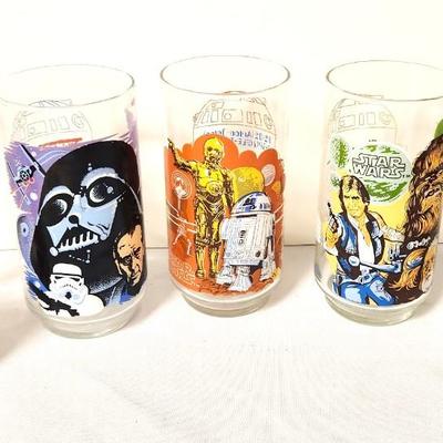 Lot #108 Lot of 5 Vintage STAR WARS Glasses - Burger King 1977 - 1 from 1980