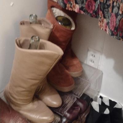 Large Collection of Ladies Clothing and Shoes (B)