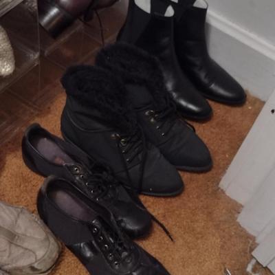 Large Collection of Ladies Clothing and Shoes (B)