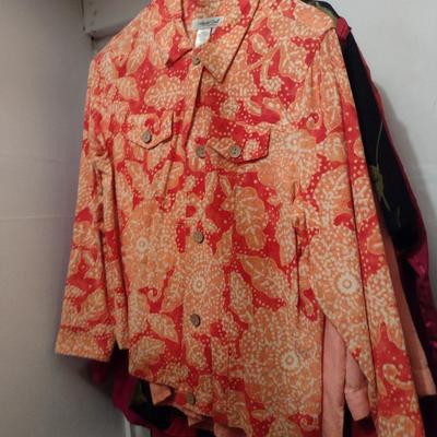 Large Collection of Ladies Clothing and Shoes (B)