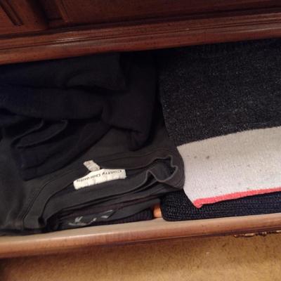 Large Collection of Ladies Clothing and Shoes (B)