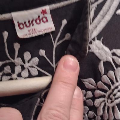 Large Collection of Ladies Clothing and Shoes (B)