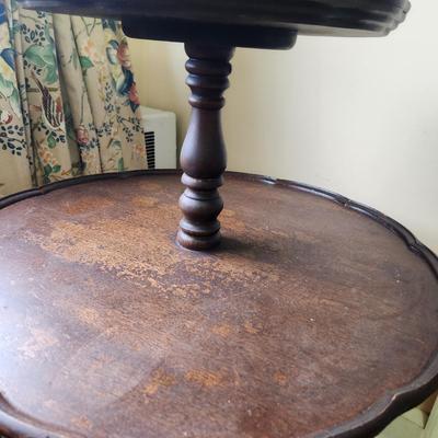 Vintage Two Tier Pie Crust Table 24