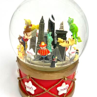2002 Macyâ€™s Thanksgiving Day Parade Snow Globe - Pikachu, Kermit, Bob the Builder, Big Bird, Jimmy Neutron