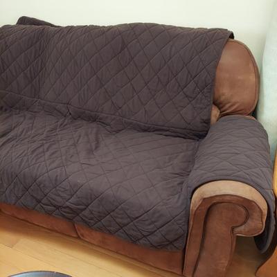 Two Furniture Slipcovers (HC2-BBL)