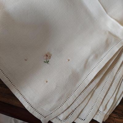 Tablecloths and more (HC2-BBL)