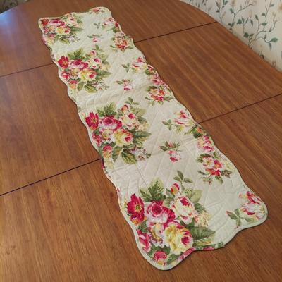 Tablecloths and more (HC2-BBL)